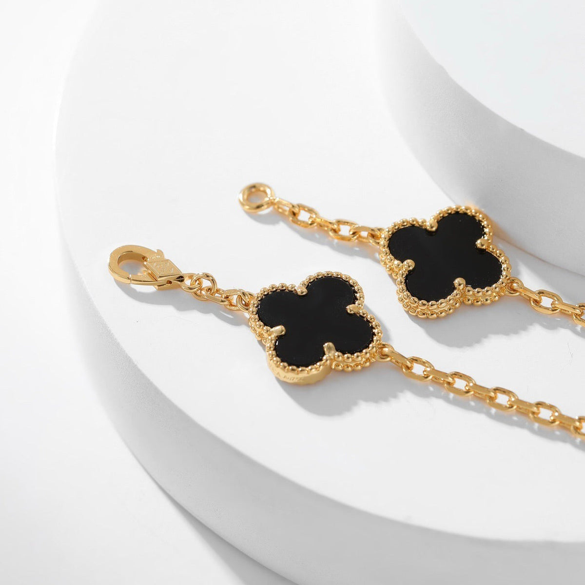 [Limara] CLOVER 10 MOTIFS ONYX NECKLACE