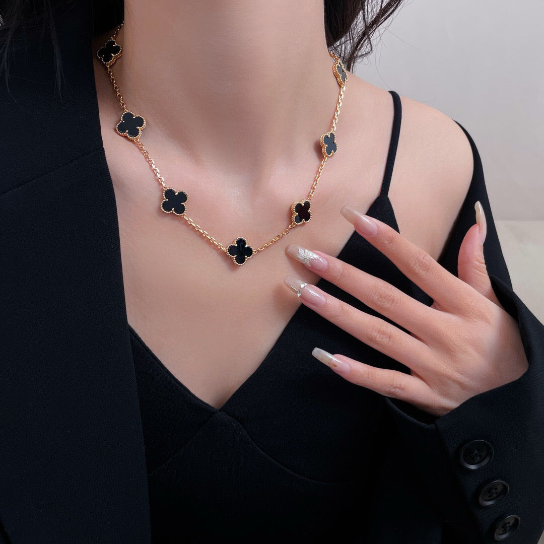 [Limara] CLOVER 10 MOTIFS ONYX NECKLACE