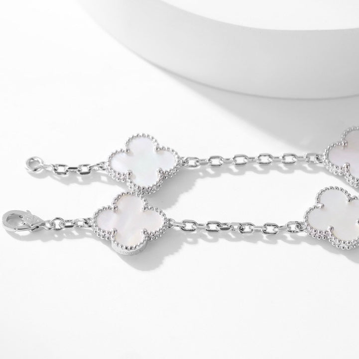 [Limara] CLOVER 10 MOTIFS WHITE MOTHER OF PEARL NECKLACE