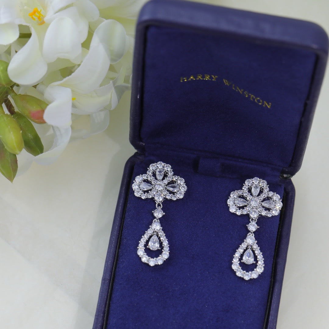 [Limara] LOOP EARRINGS FULL MOTIF DIAMOND