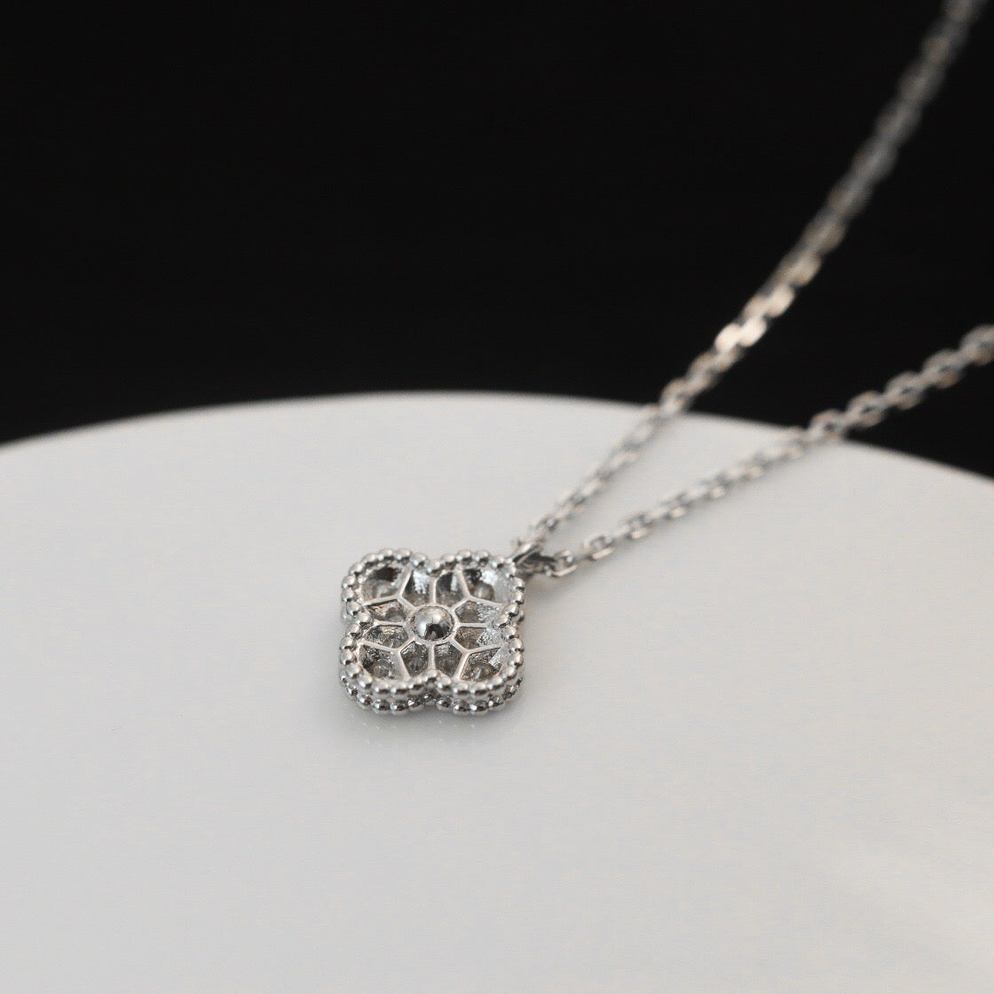 [Limara]CLOVER MINI 9.5MM PENDANT DIAMOND NECKLACE