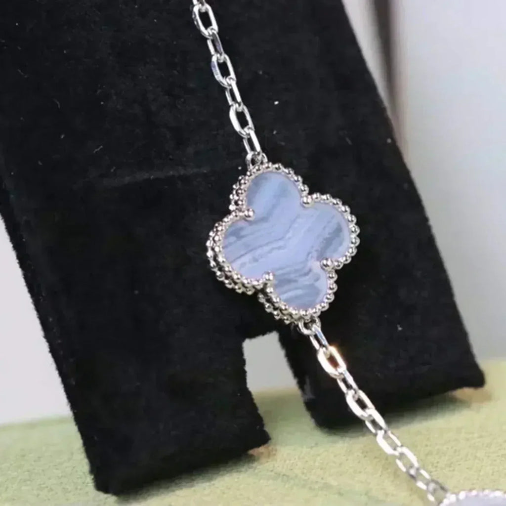 [Limara]LUCKY CLOVER 5-MOTIF BRACELET - PURPLE CHALCEDONY COLLECTION