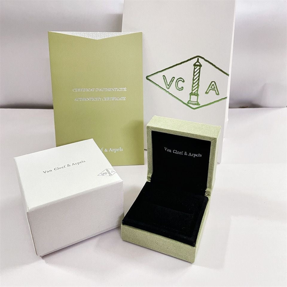 [Limara]CLOVER BRAND JEWELRY BOX