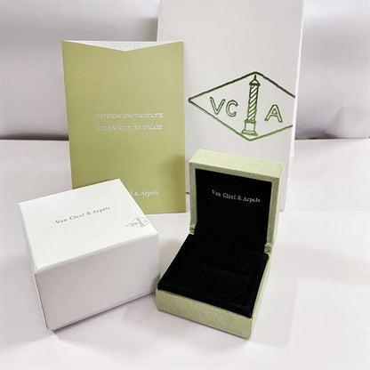 [Limara]CLOVER BRAND JEWELRY BOX