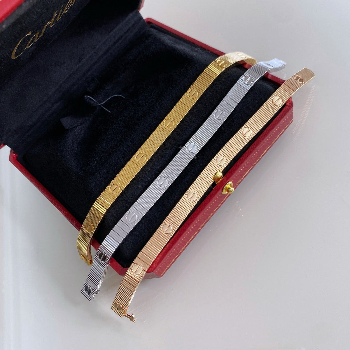[Limara] LOVE UNLIMITED BRACELET