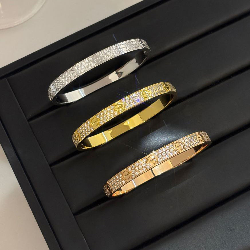 [Limara] LOVE BRACELET 6.1MM DIAMOND-PAVED