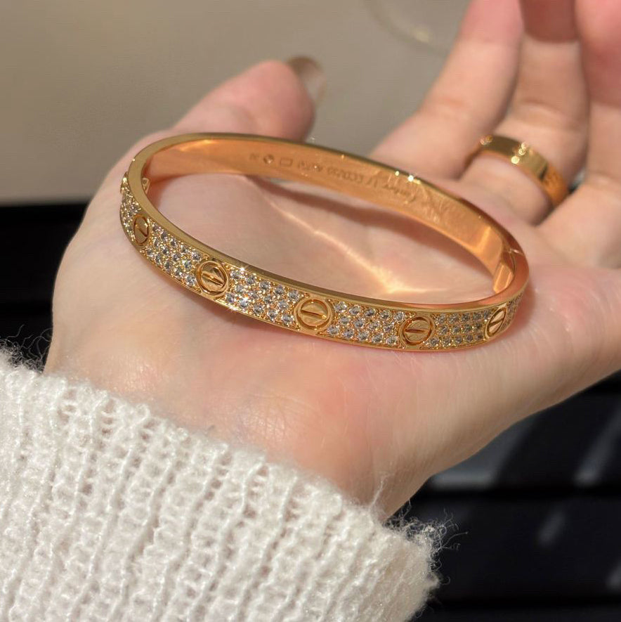 [Limara] LOVE BRACELET 6.1MM DIAMOND-PAVED