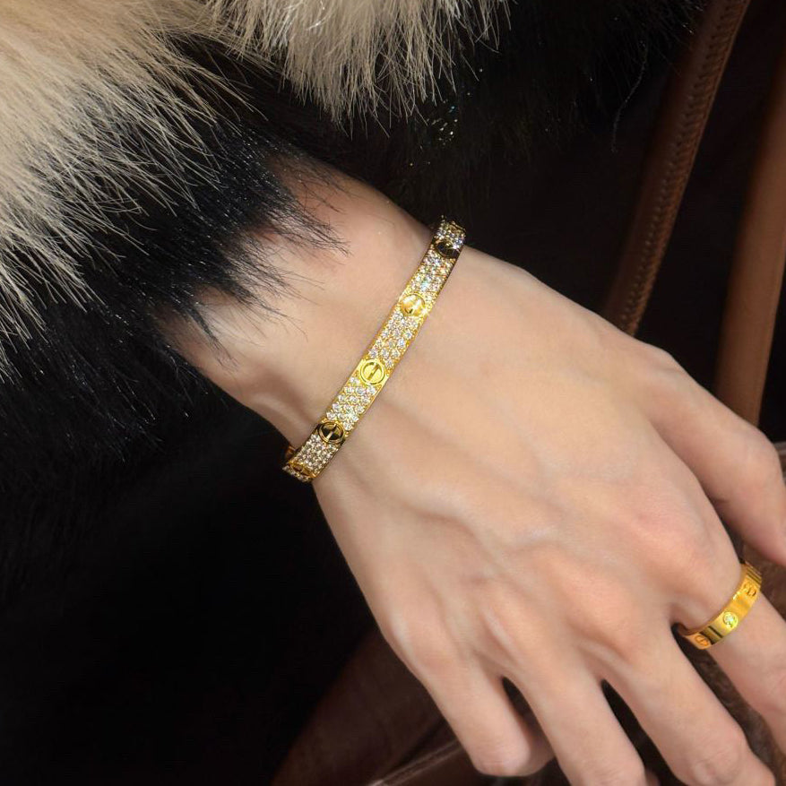 [Limara] LOVE BRACELET 6.1MM DIAMOND-PAVED