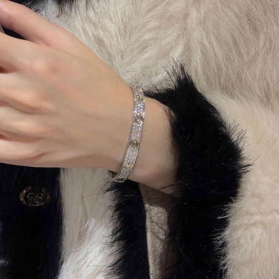 [Limara] LOVE BRACELET 6.1MM DIAMOND-PAVED