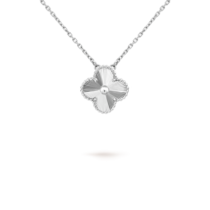 [Limara]15MM CLOVER FLOWER PENDANT NECKLACE WHITE GOLD COLLECTION