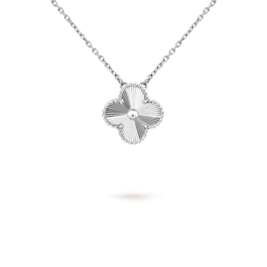 [Limara]15MM CLOVER FLOWER PENDANT NECKLACE WHITE GOLD COLLECTION
