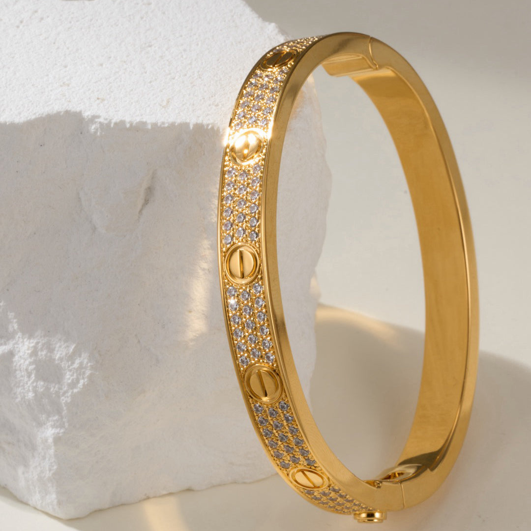 [Limara] LOVE BRACELET 6.1MM DIAMOND-PAVED