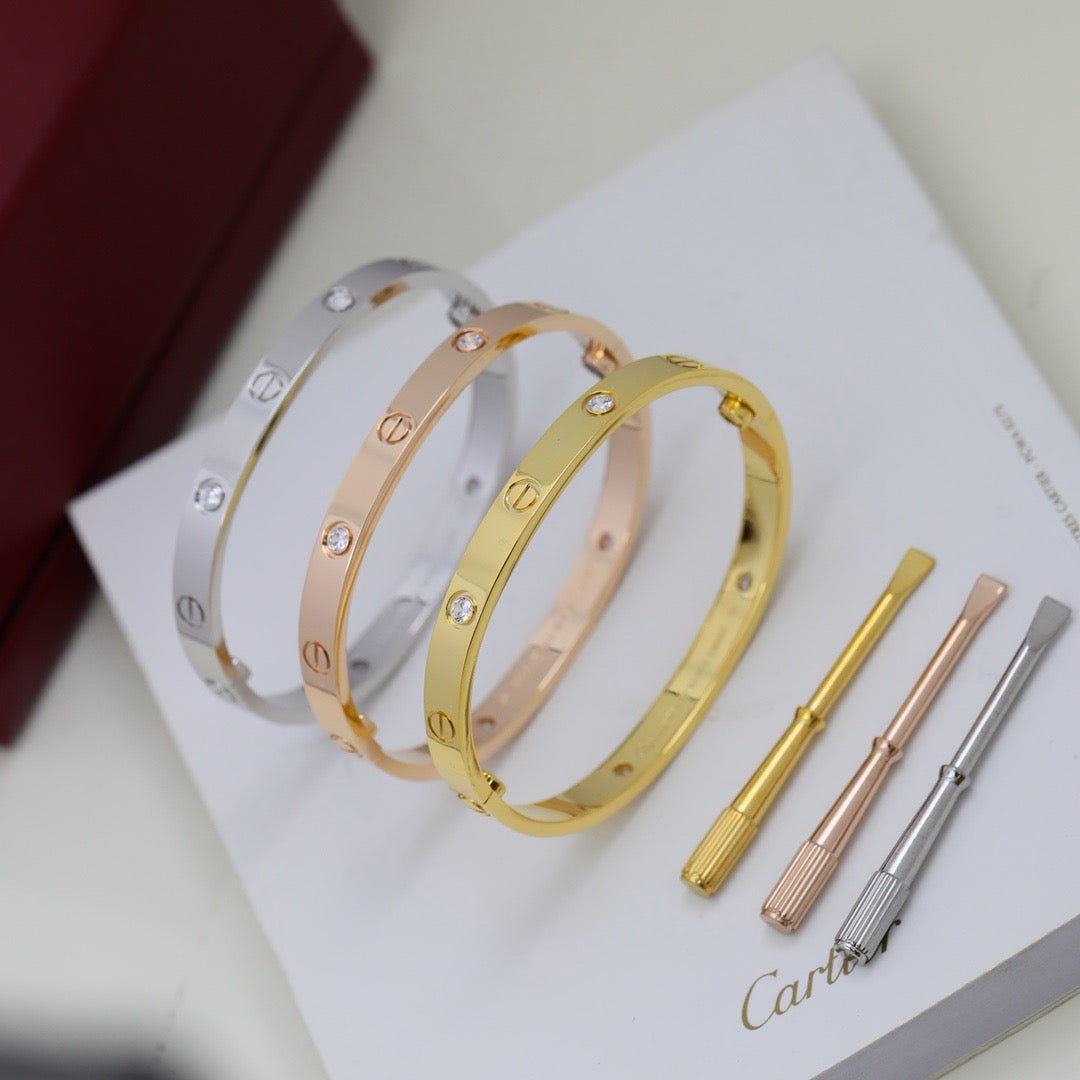 [Limara] LOVE BRACELET 6.1MM 4 DIAMONDS
