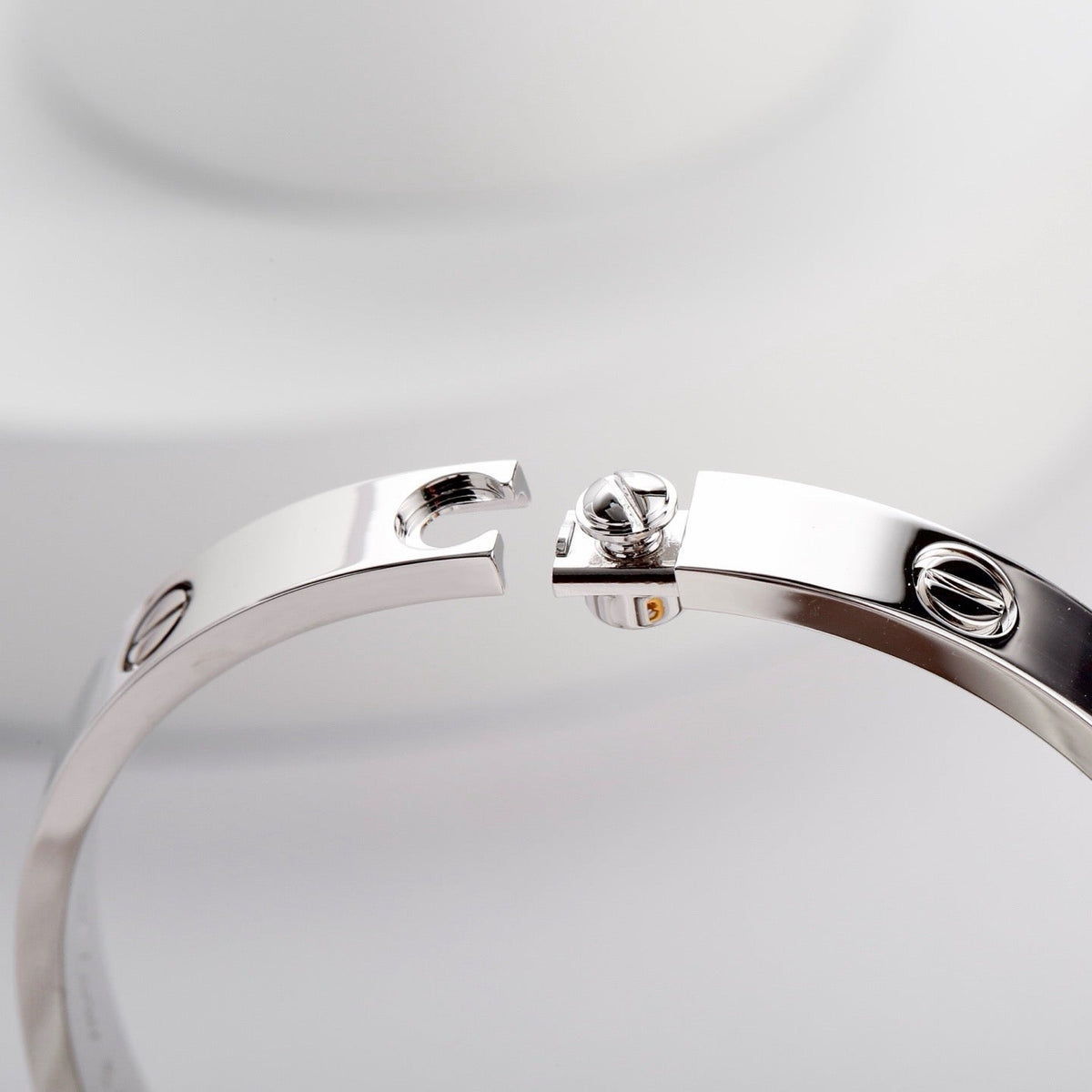 [Limara] LOVE BRACELET 6.1MM NO DIAMONDS