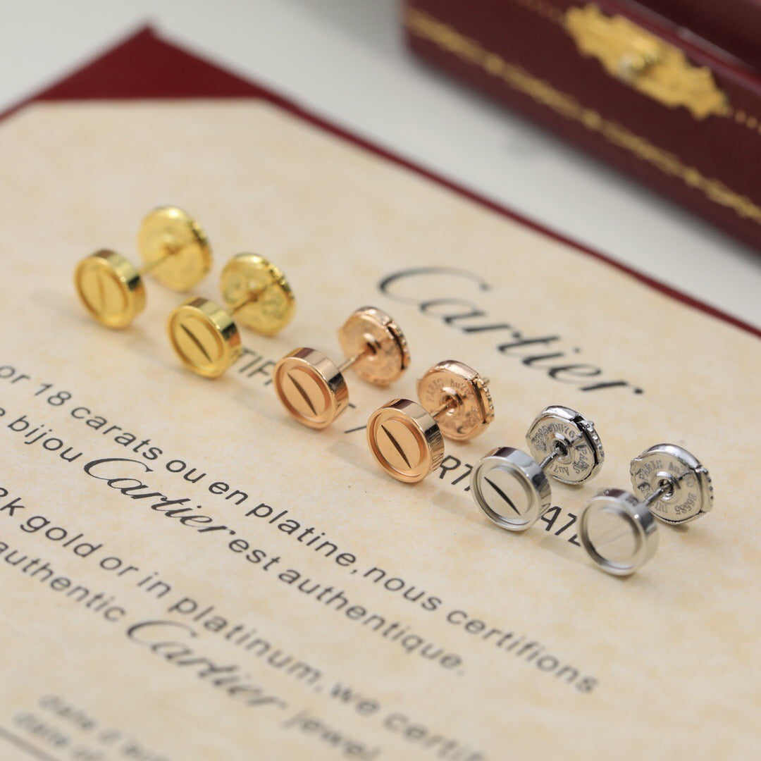 [Limara] LOVE EARRINGS 7.2MM