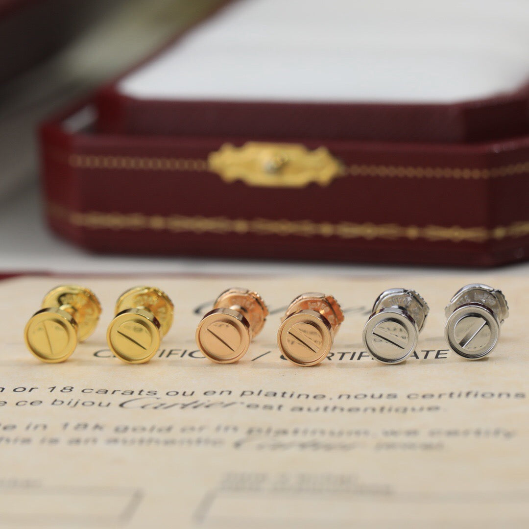 [Limara] LOVE EARRINGS 7.2MM