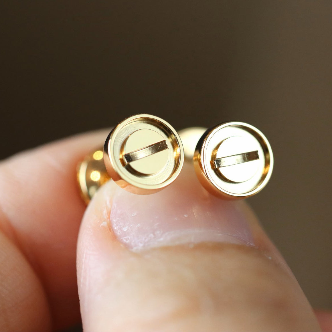 [Limara] LOVE EARRINGS 7.2MM