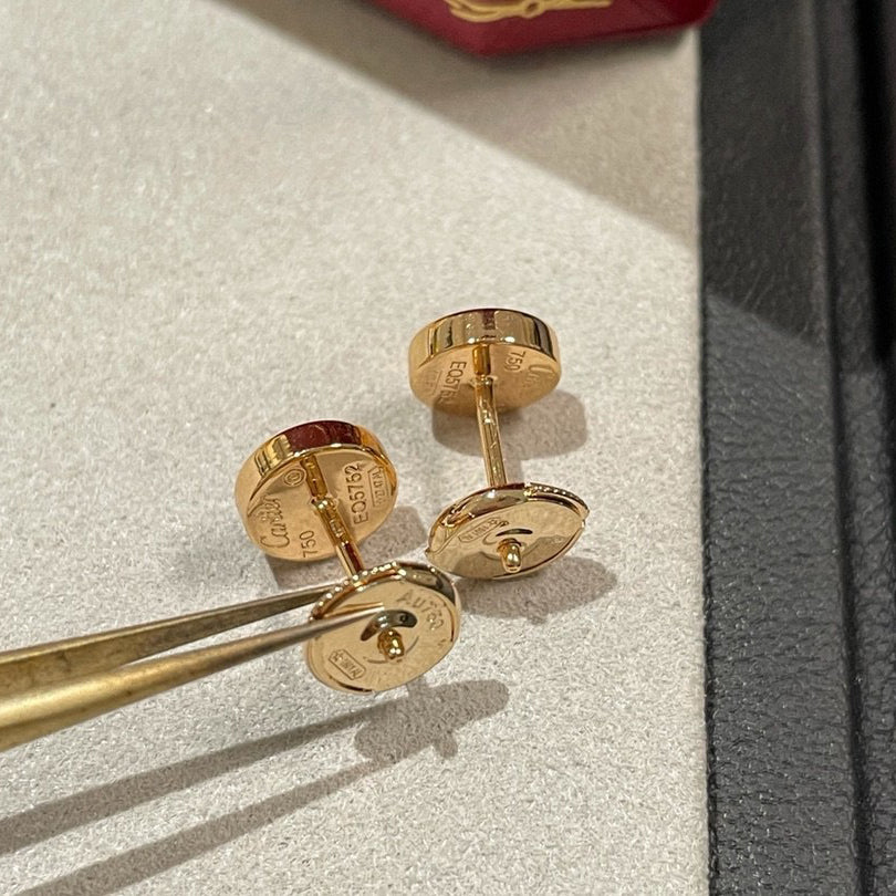 [Limara] LOVE EARRINGS 7.2MM
