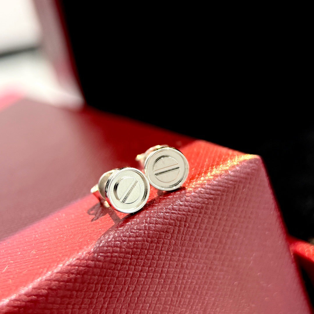 [Limara] LOVE EARRINGS 7.2MM