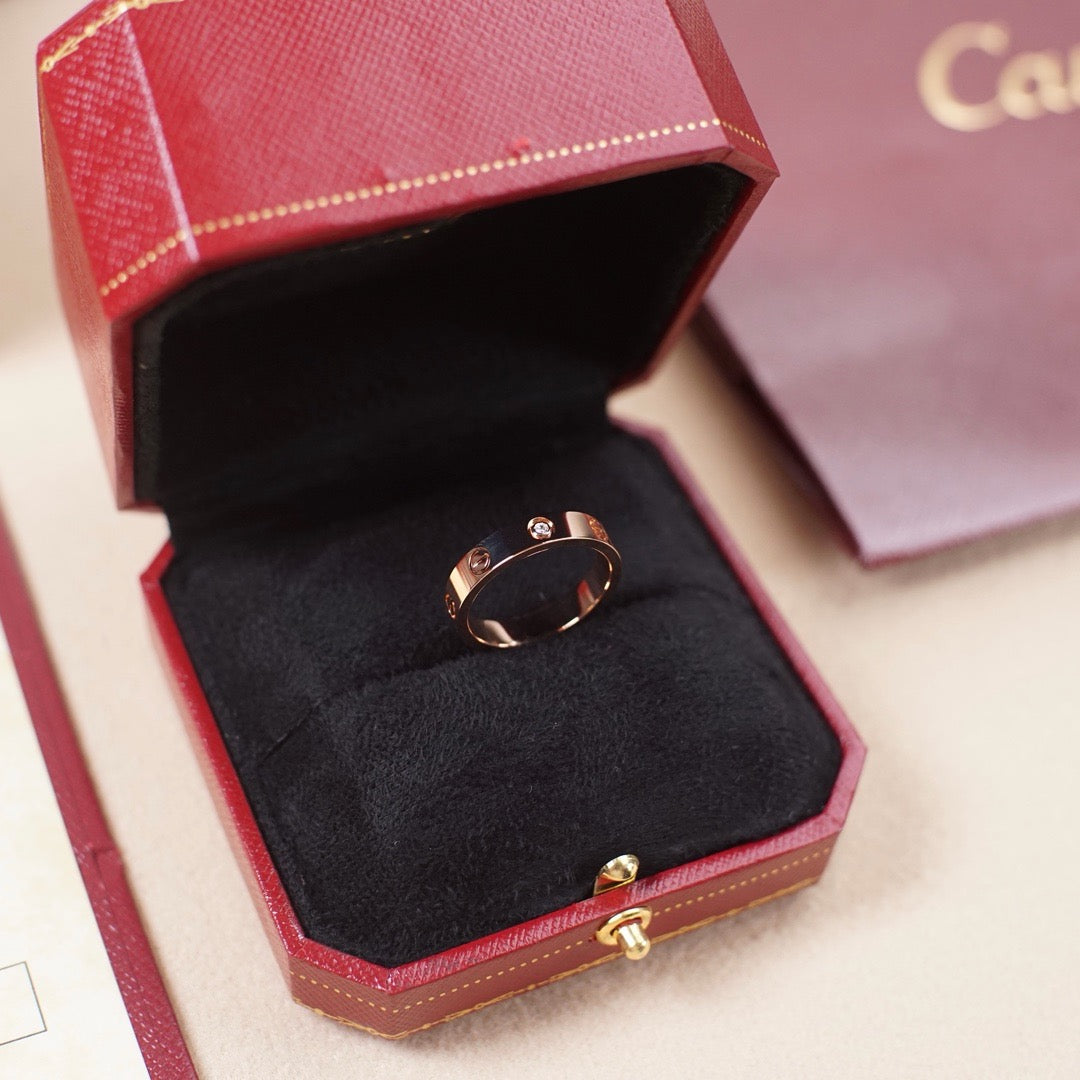 [Limara] LOVE 4MM 1 DIAMOND RING