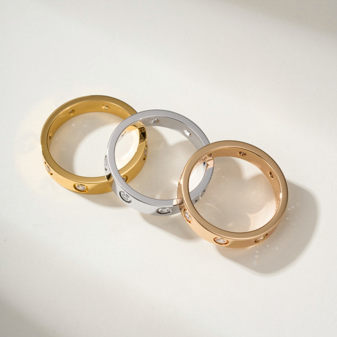 [Limara] LOVE 4MM 8 DIAMOND RING