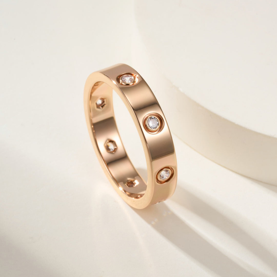 [Limara] LOVE 4MM 8 DIAMOND RING