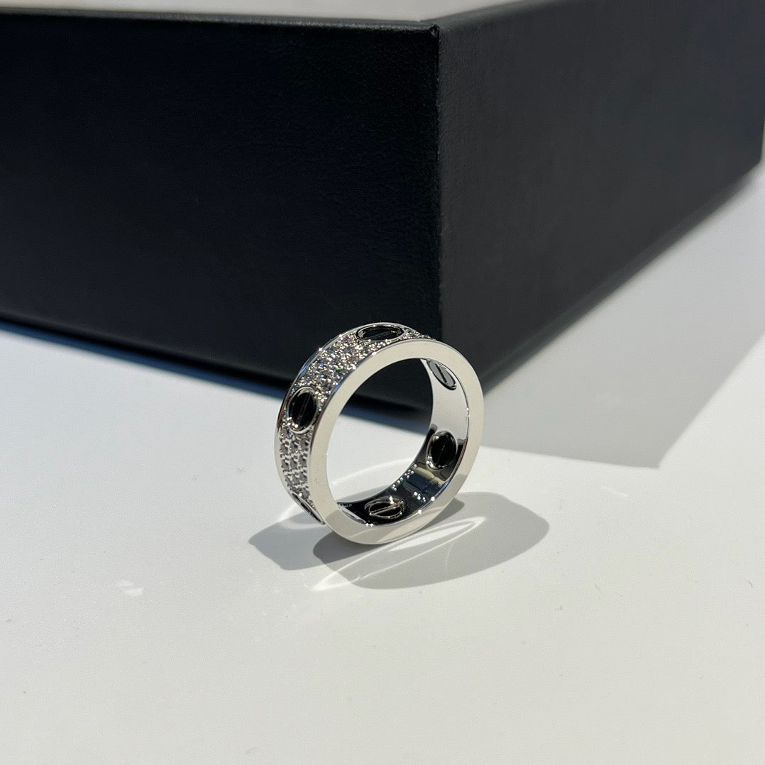[Limara] LOVE RING 5.5MM DIAMONDS PAVED CERAMIC