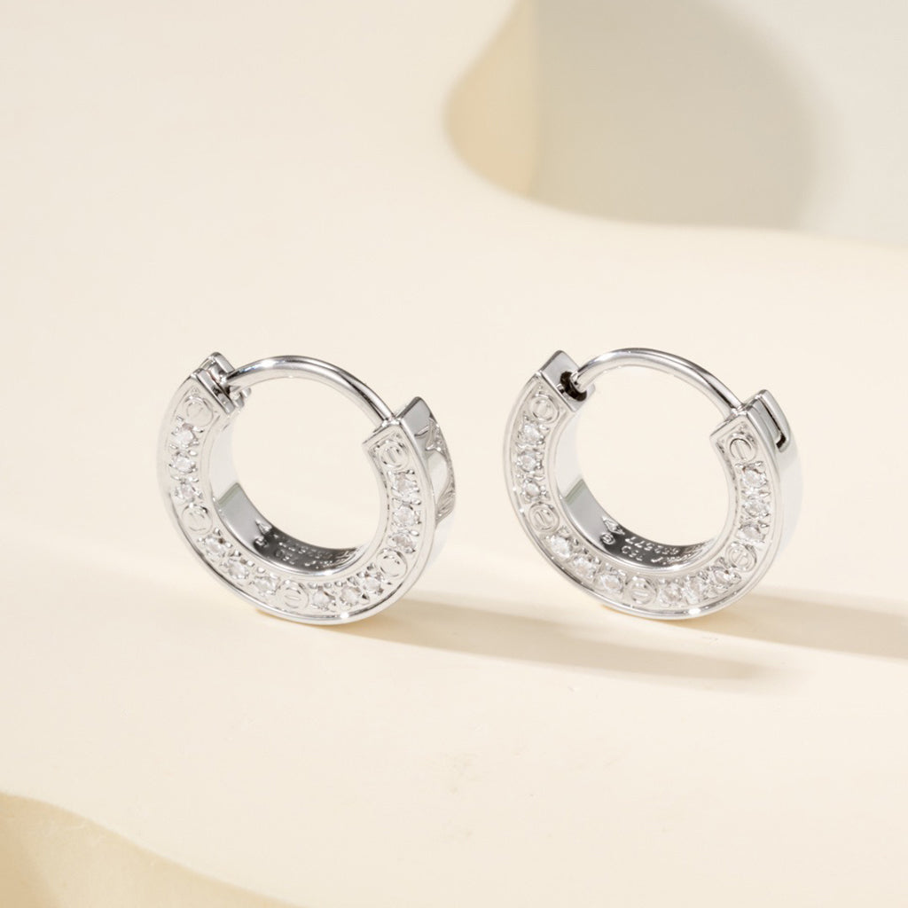 [Limara] LOVE DIAMOND EARRINGS