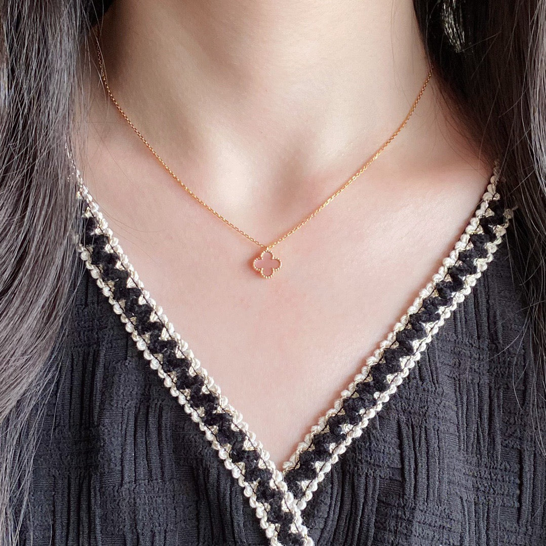 [Limara]CLOVER 9.5MM PINK MOTHER OF PEARL SINGLE FLOWER NECKLACE