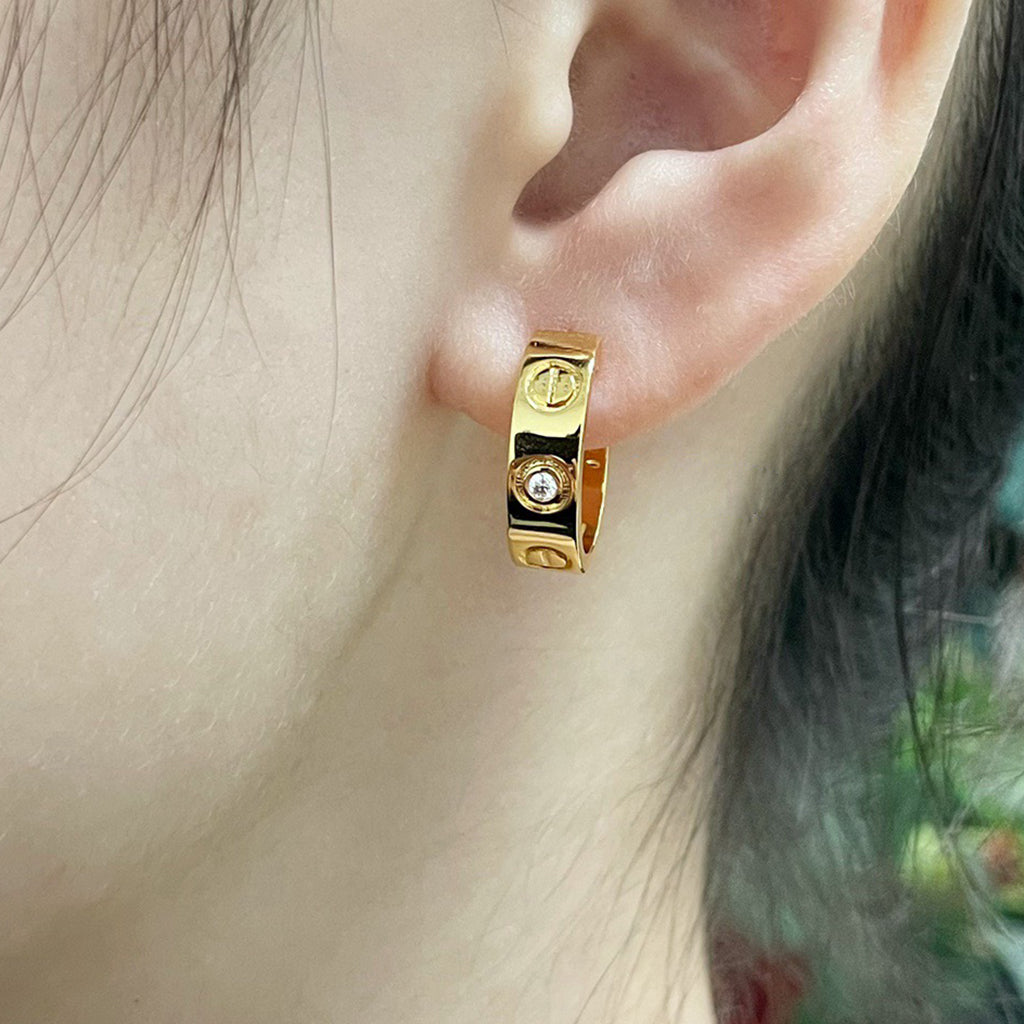 [Limara] LOVE EARRINGS 5.7MM 2 DIAMONDS