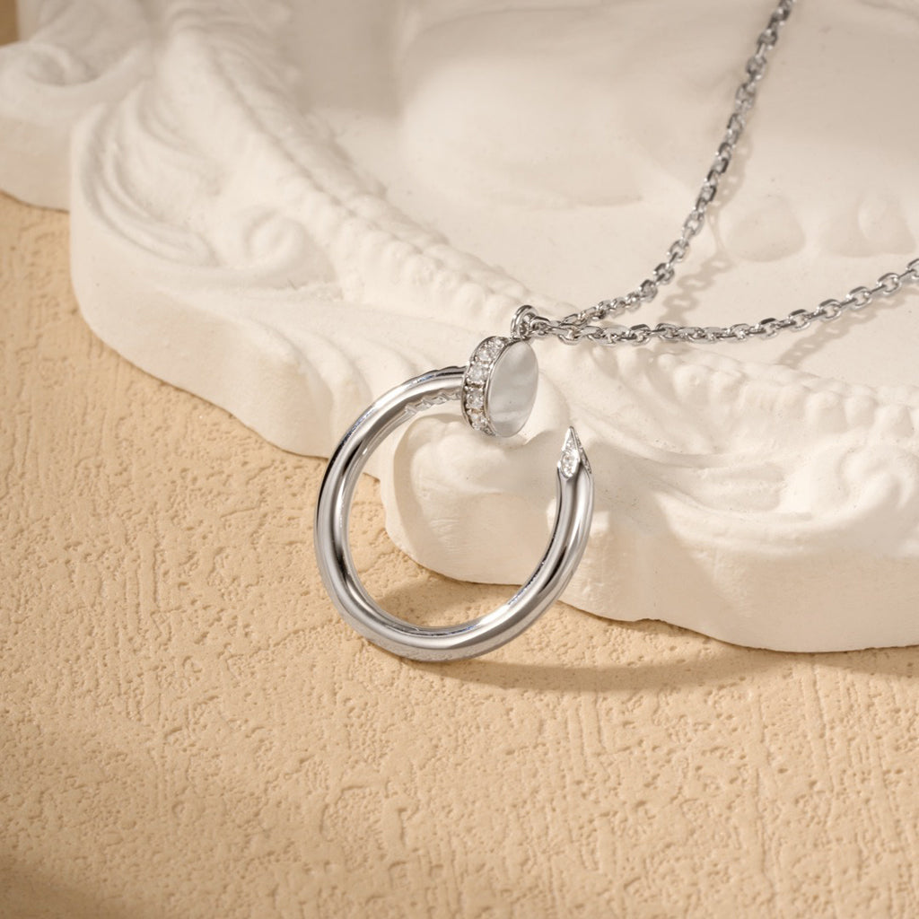 [Limara] JUSTE NECKLACE HALF DIAMOND