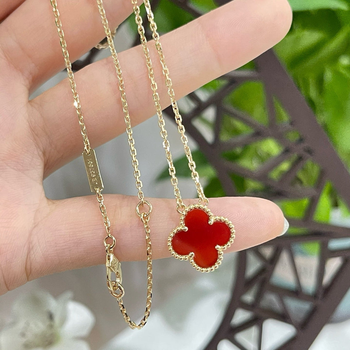 [Limara]CLOVER 15MM CARNELIAN SINGLE FLOWER NECKLACE