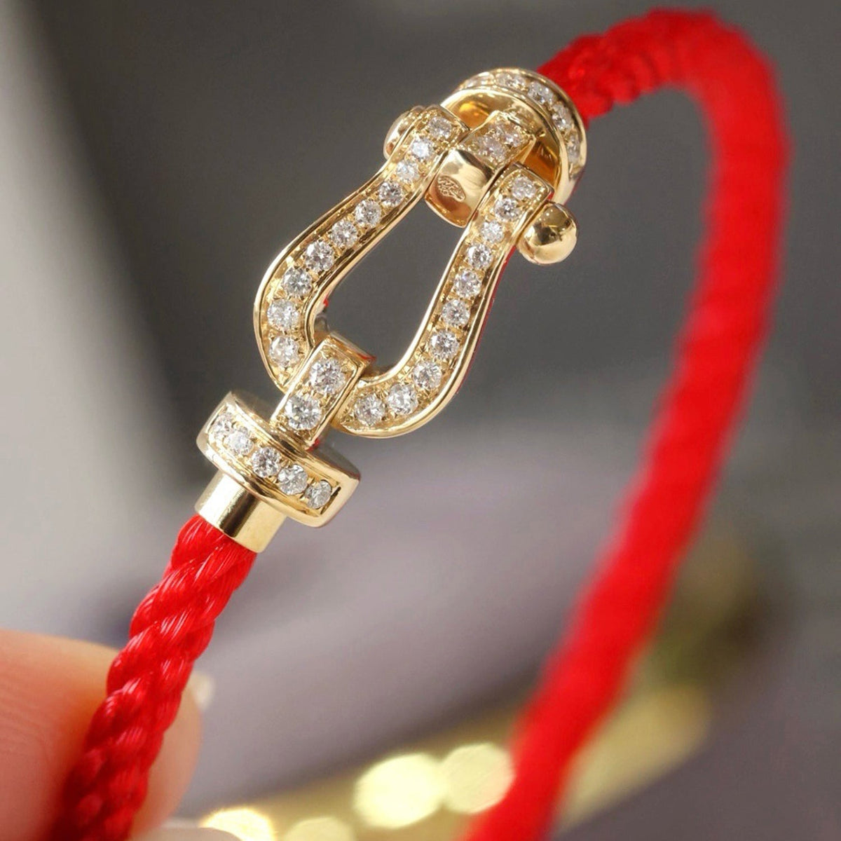 [Limara]FORCE LARGE HORSESHOE FULL DIAMOND BRACELET - WHITE GOLD