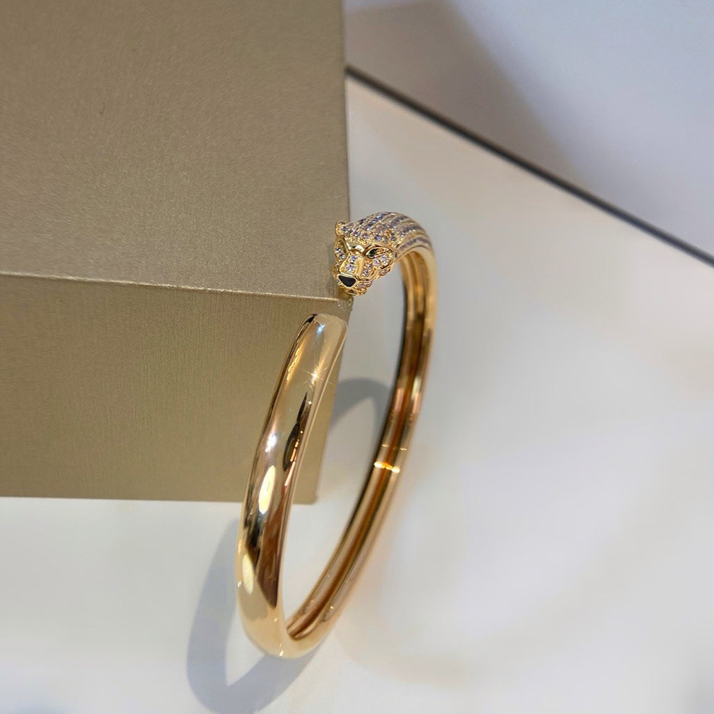 [Limara] PANTHERE HALF DIAMOND OPEN BRACELET