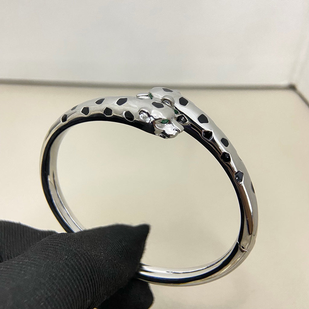 [Limara] PANTHERE DOUBLE HEADED OPEN BRACELET