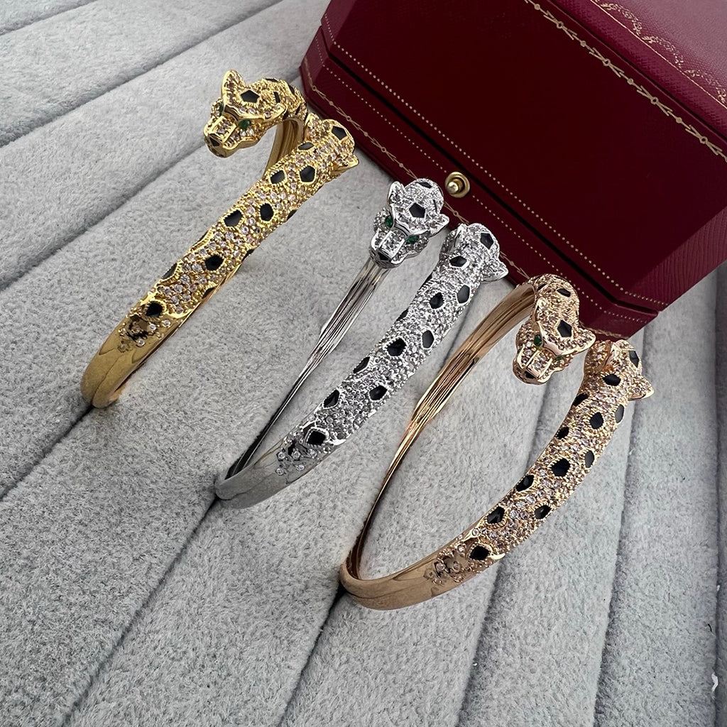 [Limara] PANTHERE DOUBLE HEADED HALF DIAMOND OPEN BRACELET