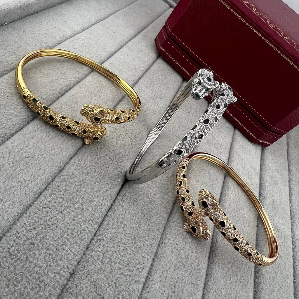 [Limara] PANTHERE DOUBLE HEADED HALF DIAMOND OPEN BRACELET