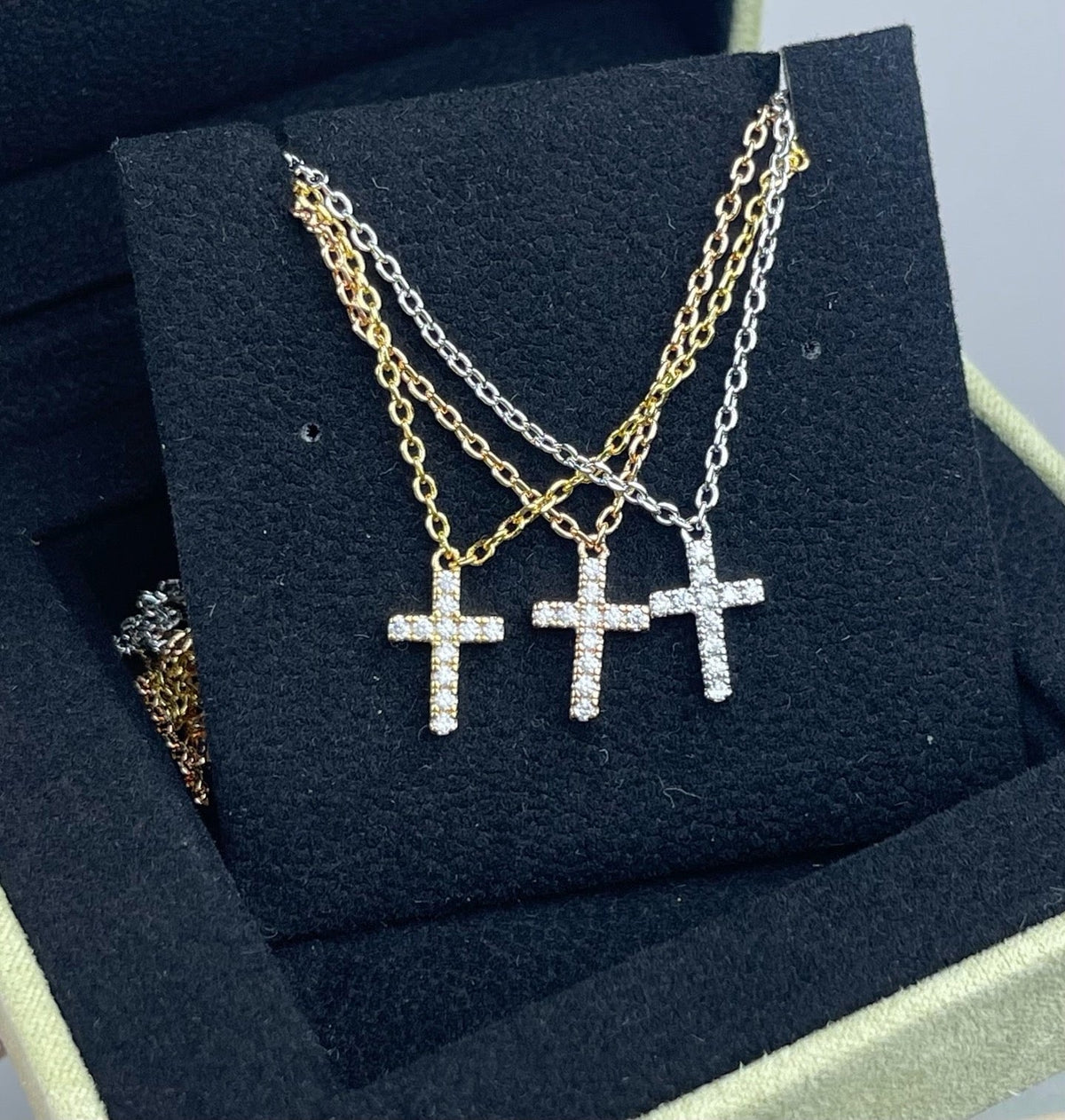 [Limara] SYMBOL PENDANT NECKLACE