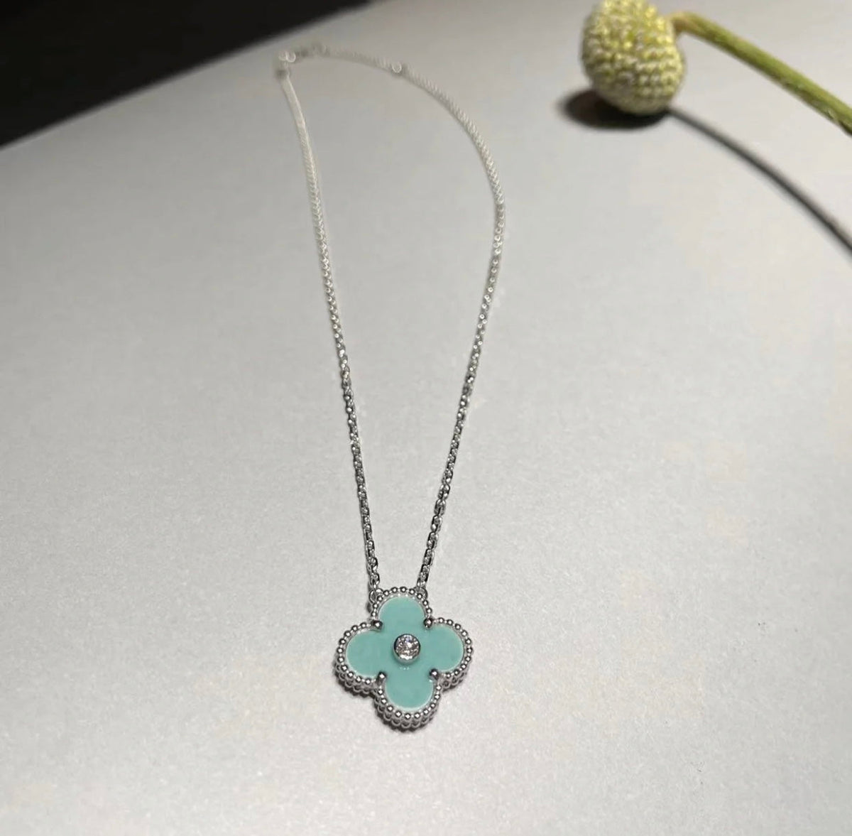 [Limara]CLOVER 1 DIAMOND LIGHT BLUE SILVER NECKLACE