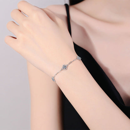[Limara]TRIPLE-CLOVER MOISSANITE BRACELET