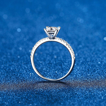 [Limara]ELEGANT PRINCESS CUT MOISSANITE ENGAGEMENT RING