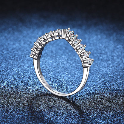 [Limara]ELEGANT V-SHAPED CHEVRON MOISSANITE RING