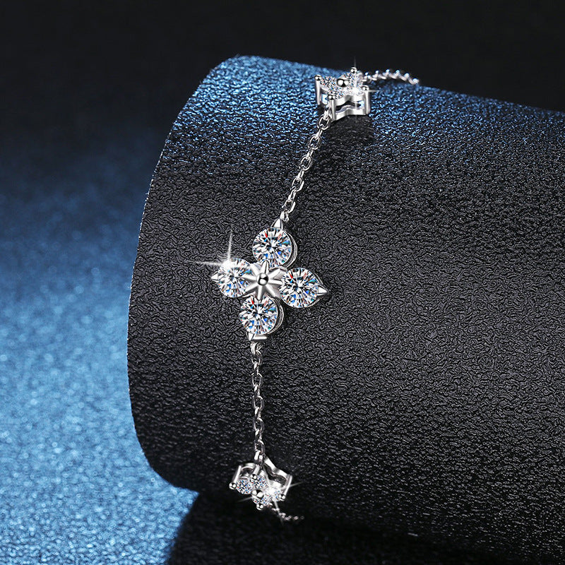 [Limara]CLOVER LUCKY CHARM MOISSANITE BRACELET