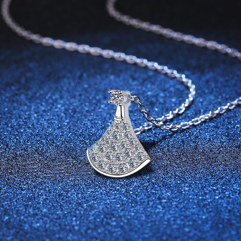 [Limara]ELEGANT FAN-SHAPED MOISSANITE PENDANT NECKLACE