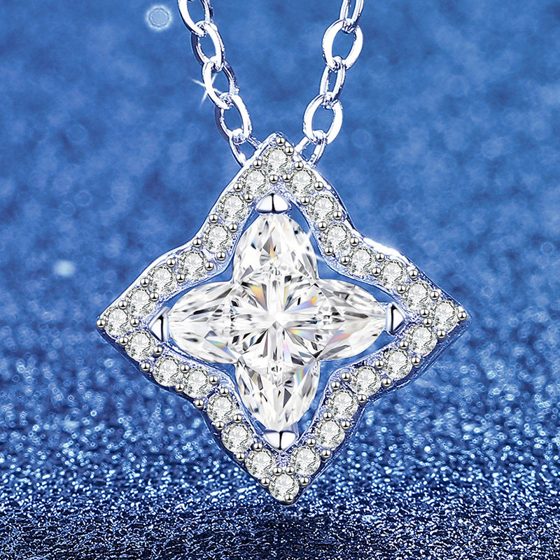 [Limara]STAR-CLOVER MOISSANITE NECKLACE