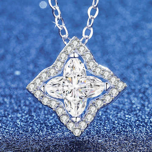 [Limara]STAR-CLOVER MOISSANITE NECKLACE