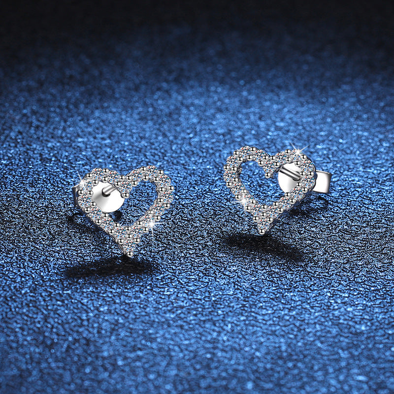 [Limara]SPARKLING HEART-SHAPED MOISSANITE STUD EARRINGS