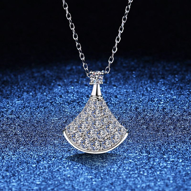 [Limara]ELEGANT FAN-SHAPED MOISSANITE PENDANT NECKLACE