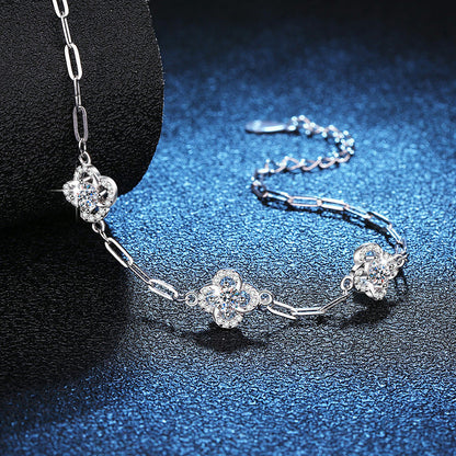 [Limara]TRIPLE-CLOVER MOISSANITE BRACELET