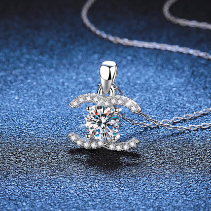 [Limara]CLASSIC INTERLOCKING MOISSANITE PENDANT NECKLACE